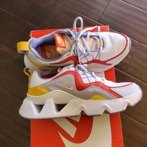Nike‎ Shoes 8